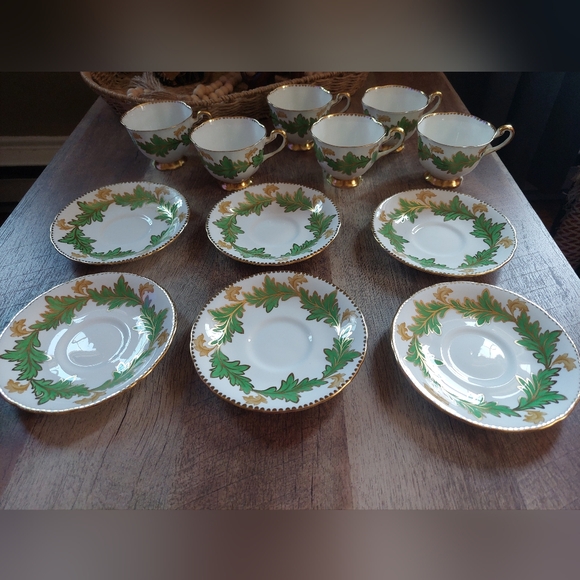 Vintage Royal Chelsey Bone China Green Leaf Ivy Tea Cup and Saucer Set Of (6) - Picture 16 of 16